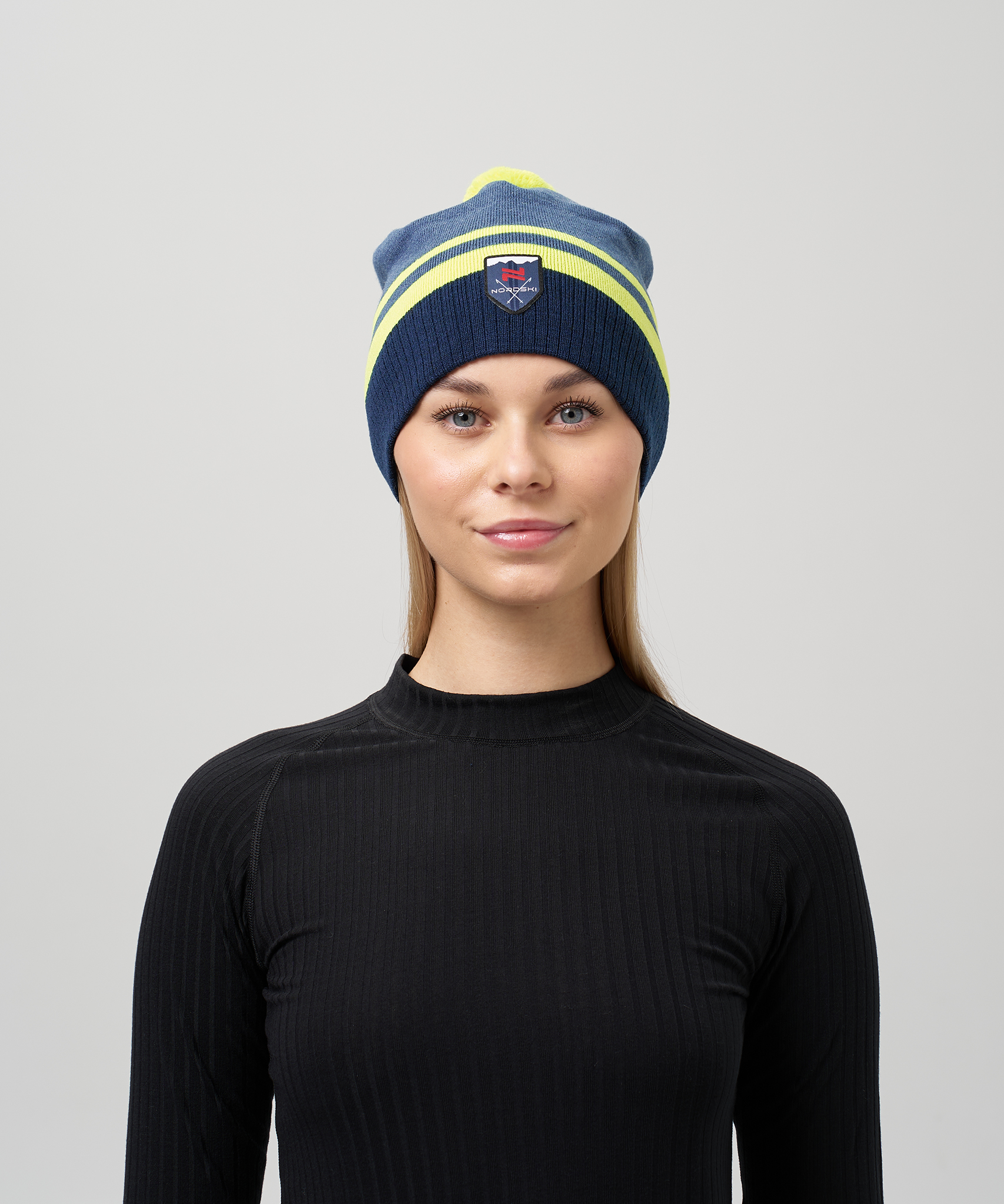 Шапка Nordski Move White/Red/Blue